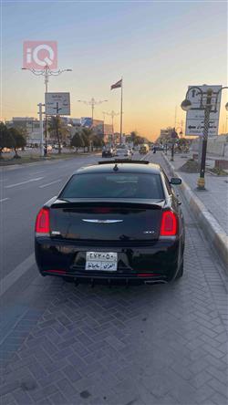 کرایسلەر 300